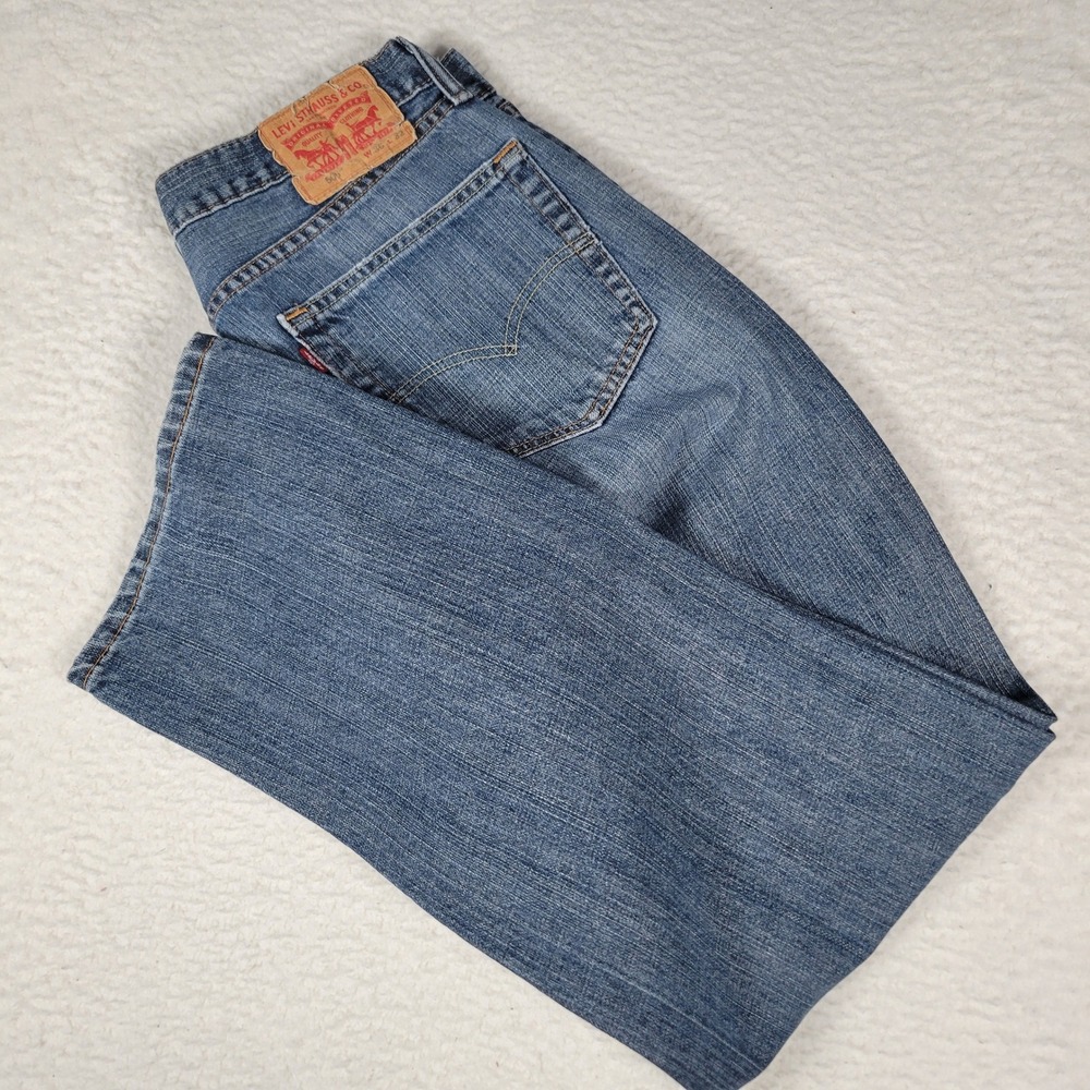 Levis 505 Regular Fit Jeans Mens 36x32 Blue Medium Wash Straight Leg Denim
